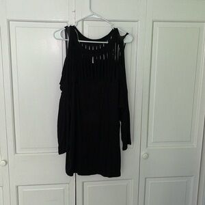 Rockin cutout long sleeve top. NWOT